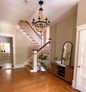 The Cherokee Homestead 5BR Spacious Home in a Great Location
